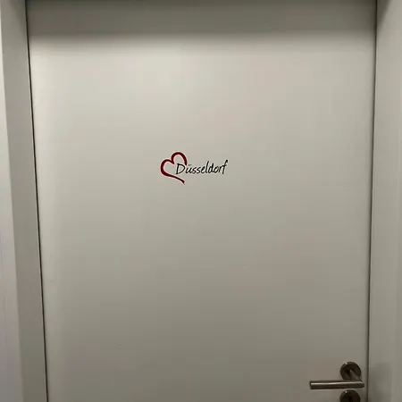 בית אירוח Gemuetliches Gaestezimmer Im Casa Kirchweg